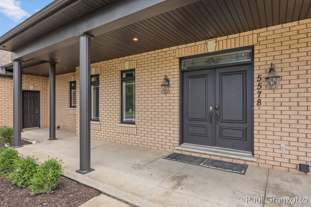 5578 Blackberry Bluff Court Se, Kentwood