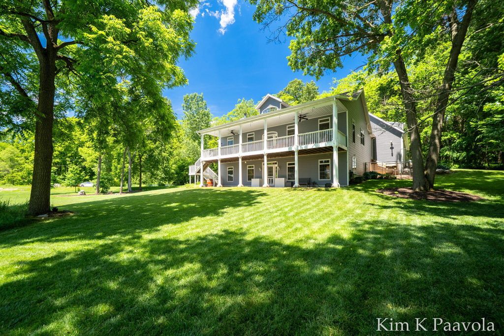 12909 Victory Woods Drive Ne, Vergennes township