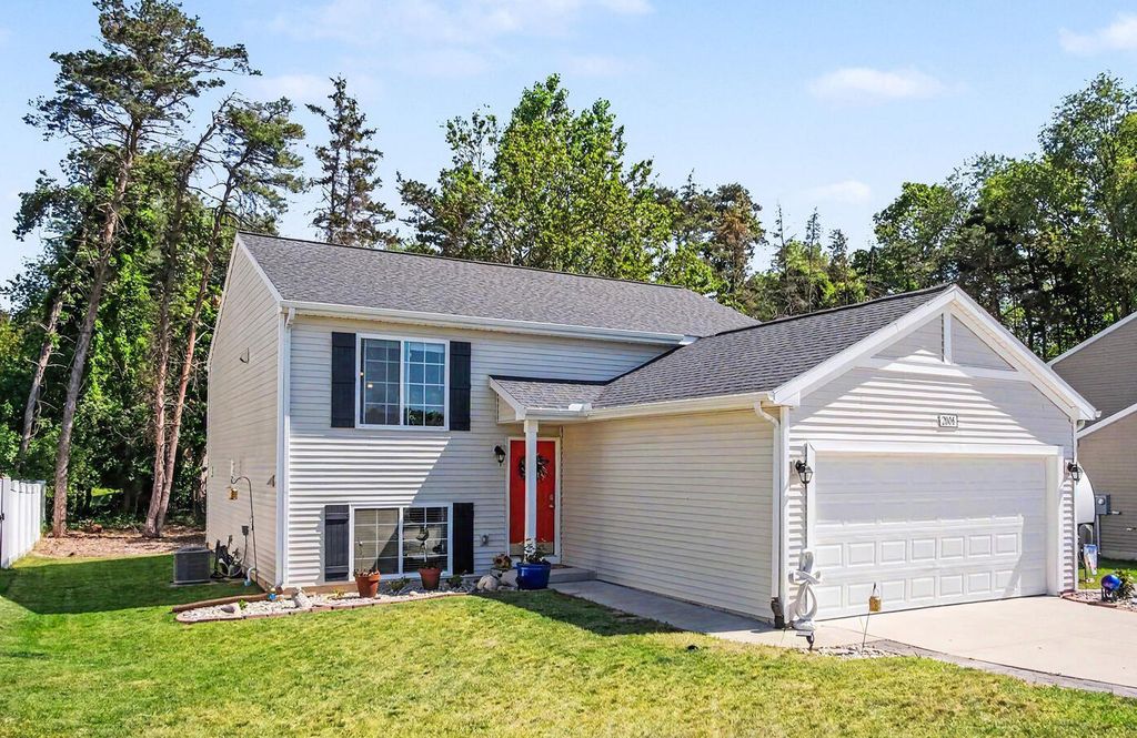 2006 Hillside Drive Unit: 8, Greenville city