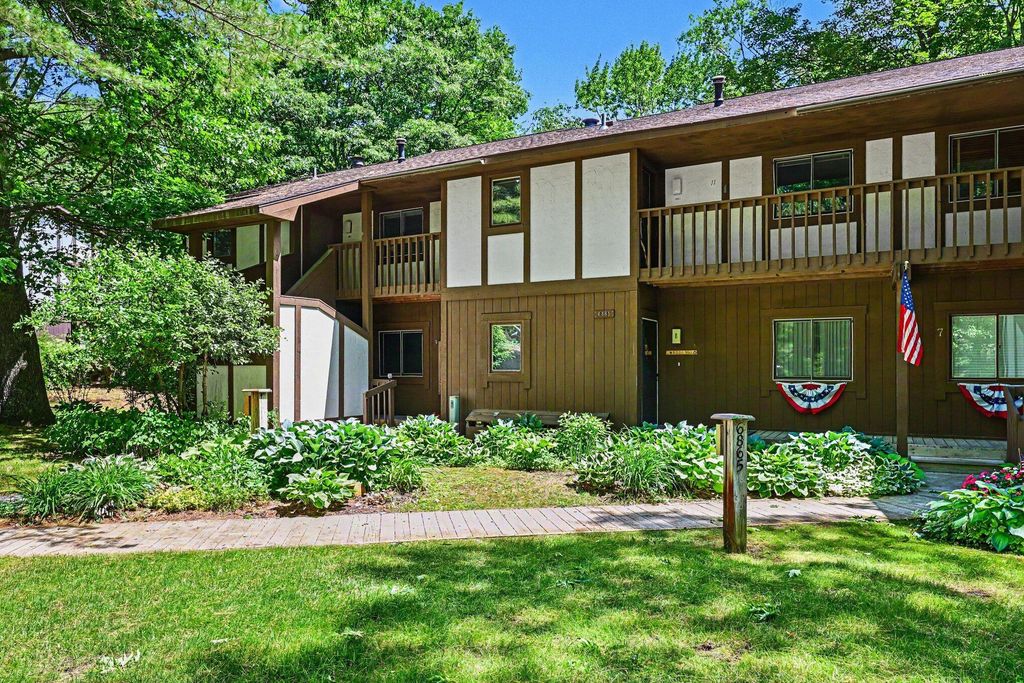 6865 Pinebrook Drive Unit: 12, Bellaire