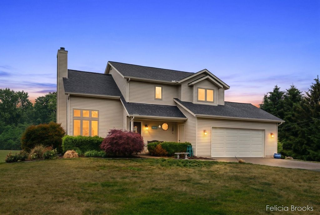 3123 140th Avenue, Salem township