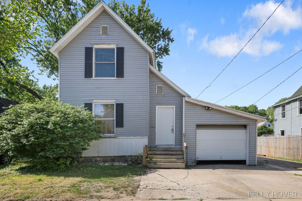 430 Fernando Street Ne, Grand Rapids city