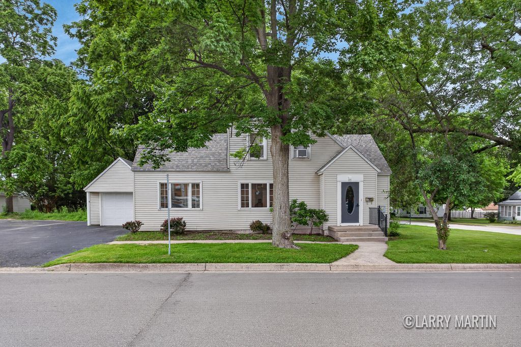 224 S Weaver Avenue, Fremont city