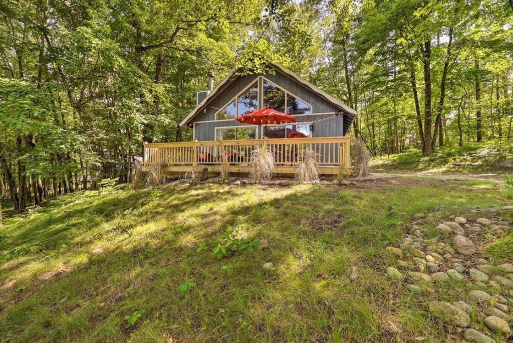 12155 Dubois Drive, Morton township