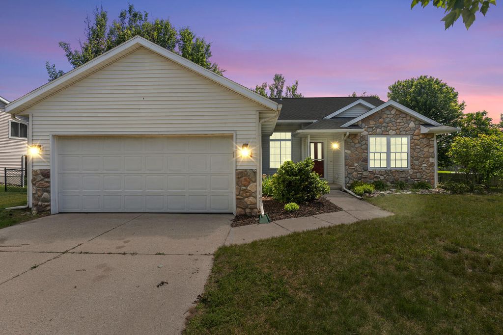 187 Riverwood Drive, Middleville village