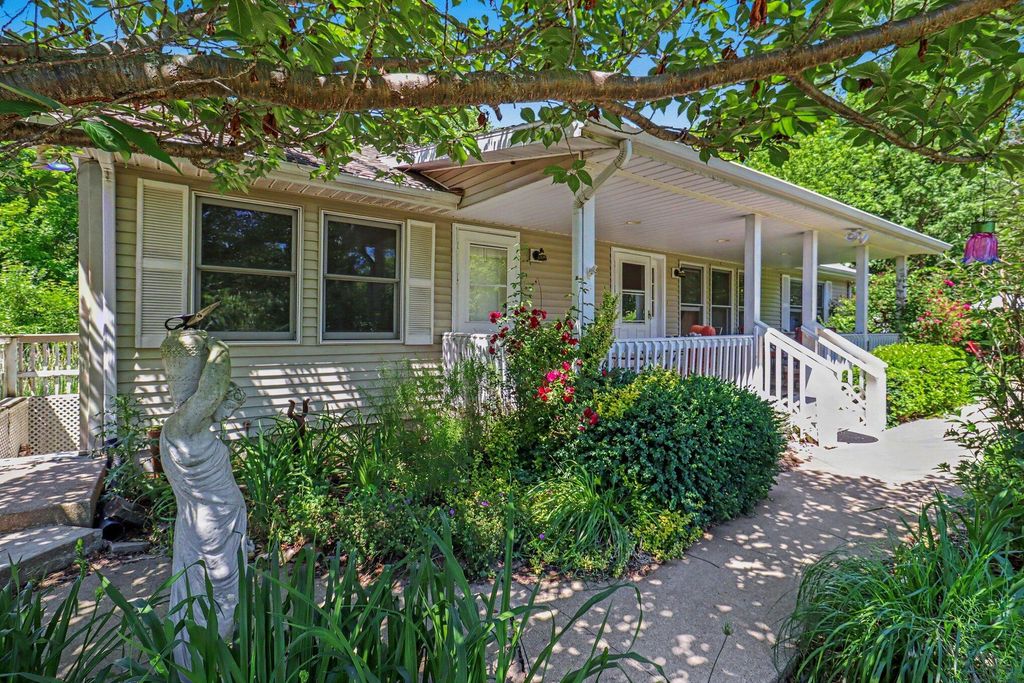 6675 122nd Avenue, Ganges township