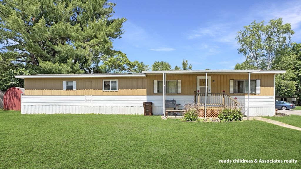 4443 Cedar Wood Street Ne, Plainfield charter township