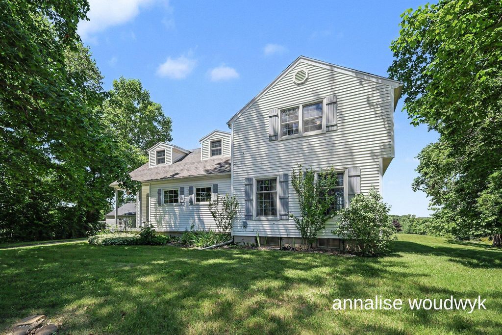 7579 100th Street Se, Caledonia township