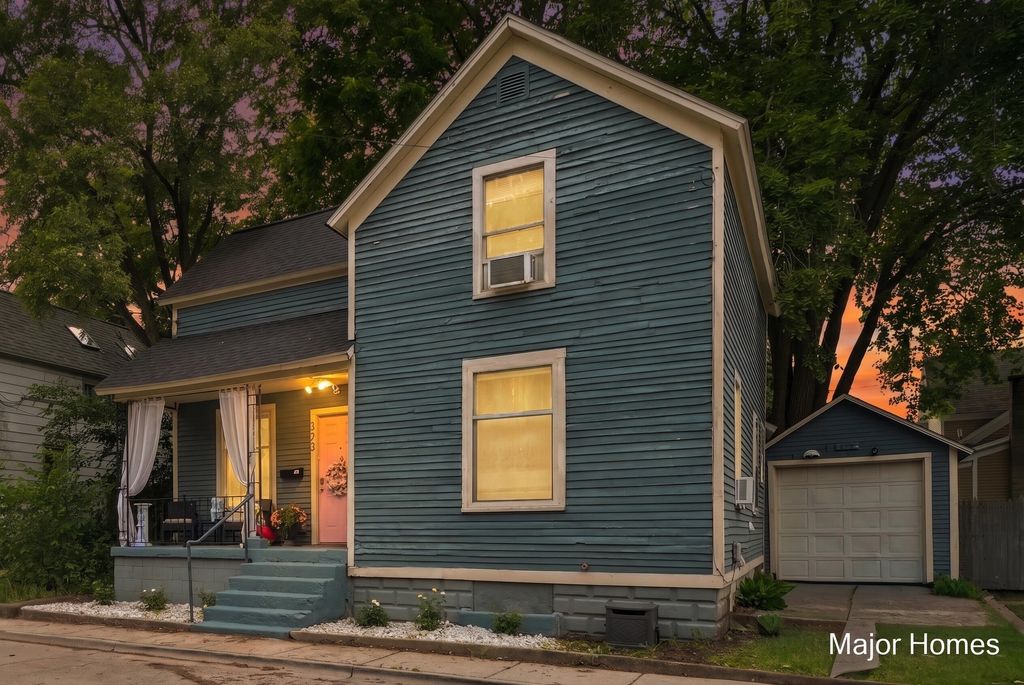 323 Robey Place Se, Grand Rapids city