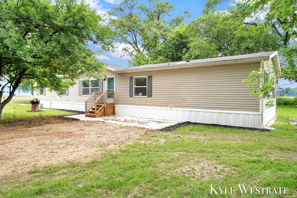 1515 10th Street, Martin township