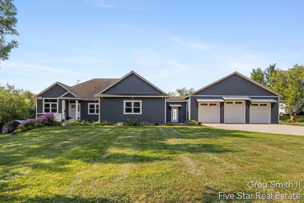 884 Stoney Hill Court, Leighton township