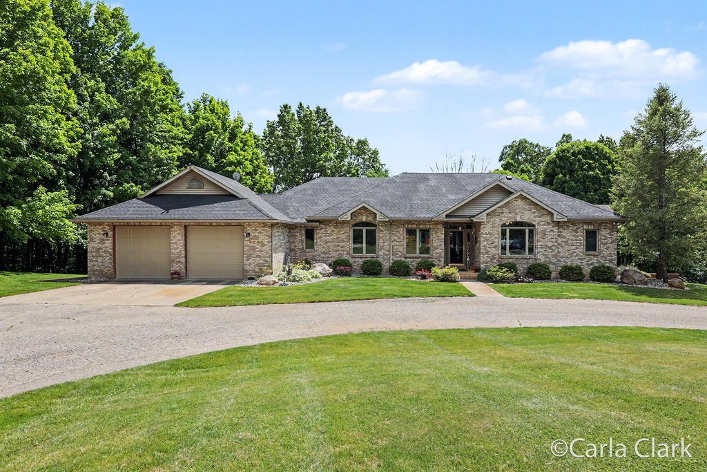 9899 Twelve Point Drive Ne, Courtland township