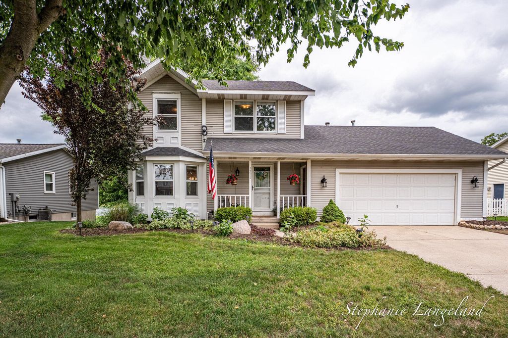 1511 Springbrook Drive, Georgetown charter township