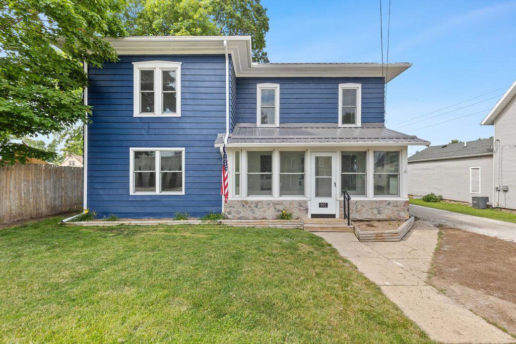 991 E Allegan Street, Martin township