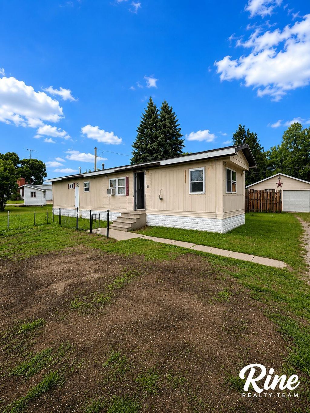 1684 Colwood Road, Almer township