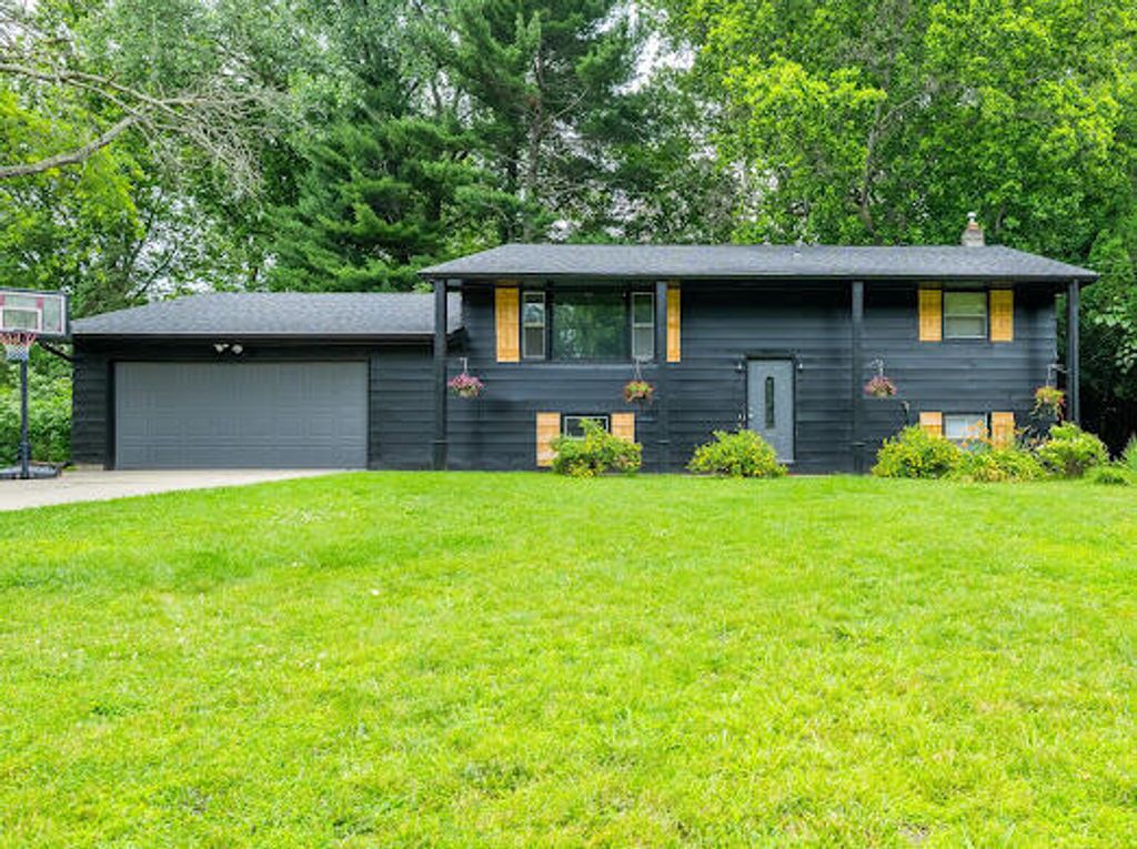 5975 Bonanza Drive, Lincoln charter township