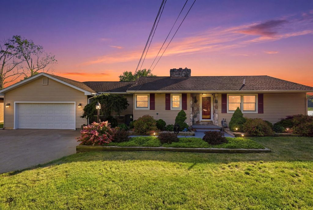 409 Grandview Avenue, Homer village