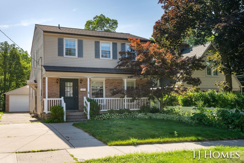 8 Wallinwood Avenue Ne, Grand Rapids city