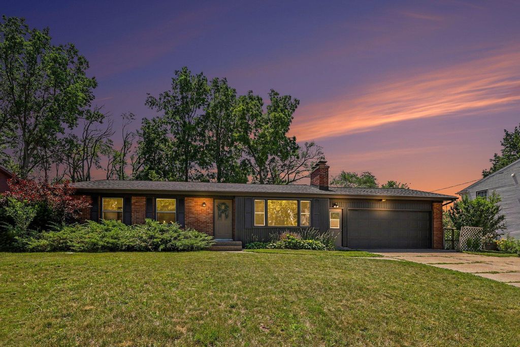 1628 Bridle Creek Street Se, Kentwood city