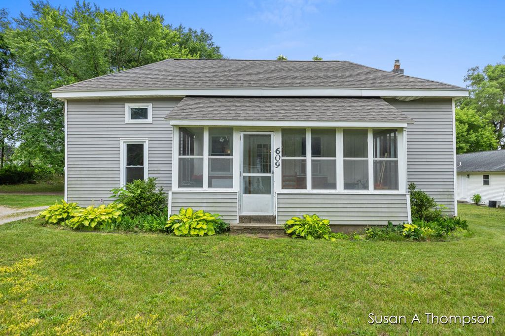 609 E Washington Street, Greenville city