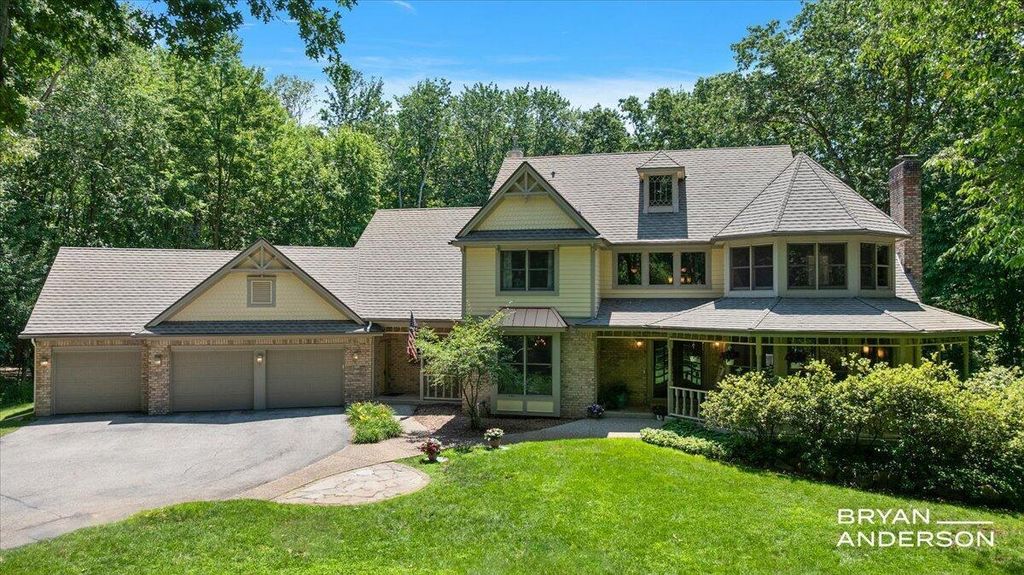 3324 Whitburn Court Se, Cascade charter township