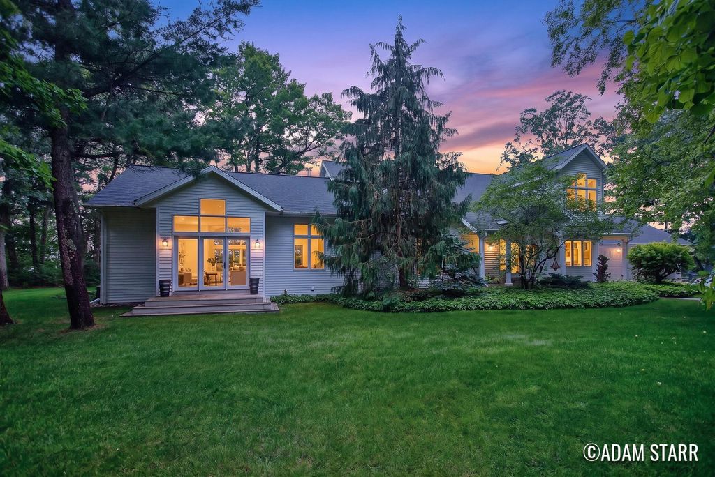 3896 Croton Drive, Brooks township