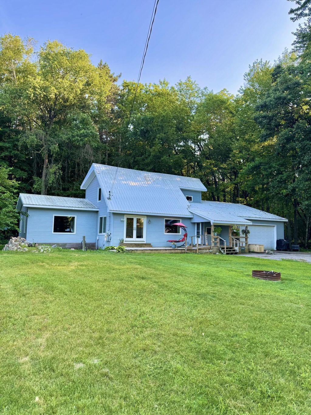 9462 E Colby Road, Crystal township