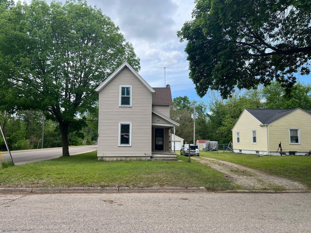 320 Morrell Street, Plainwell city
