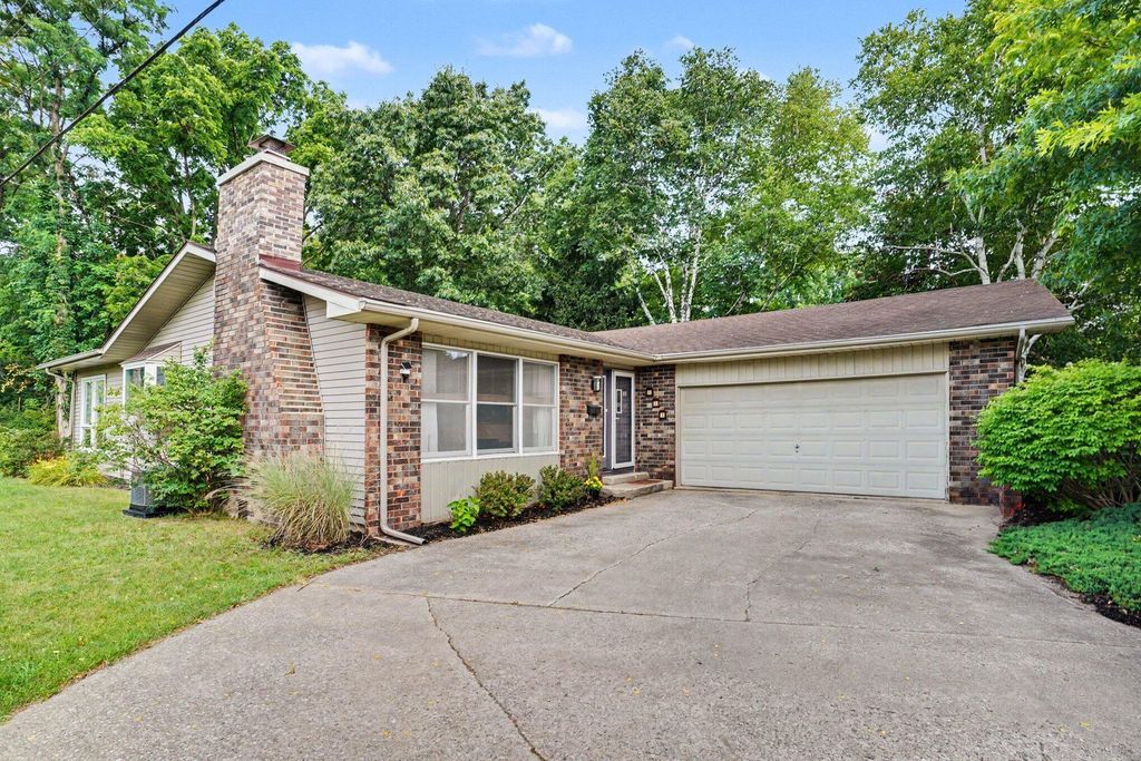123 Bennett Avenue, Hartford city