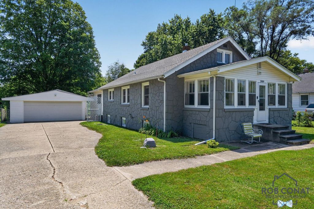 3909 W Michigan Avenue, Bedford charter township