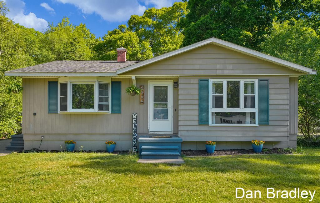 2506 James Avenue, Muskegon charter township