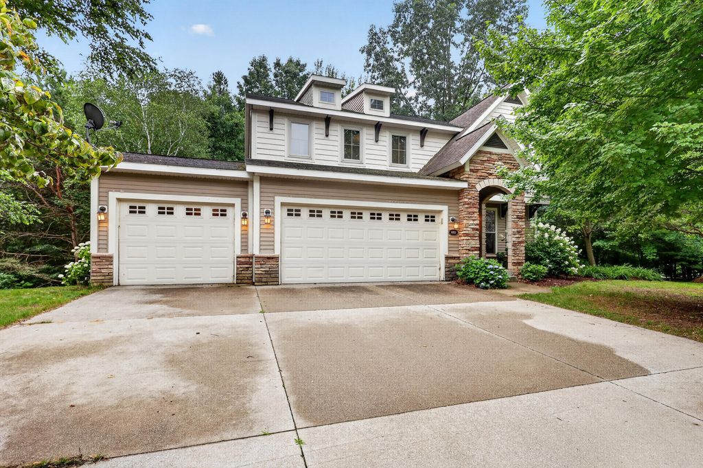 16826 Birchview Drive, Crockery township