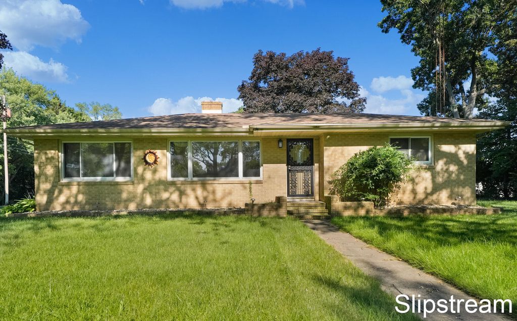 168 E Delaware Avenue, Benton charter township