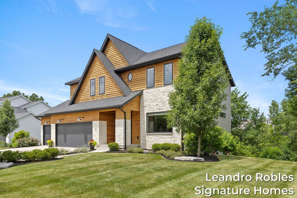 6 Fox Point Court Ne, Grand Rapids charter township