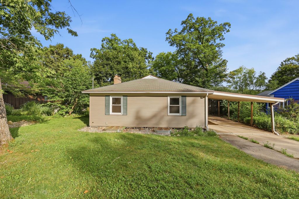 2757 Cascade Springs Drive Se, Cascade charter township