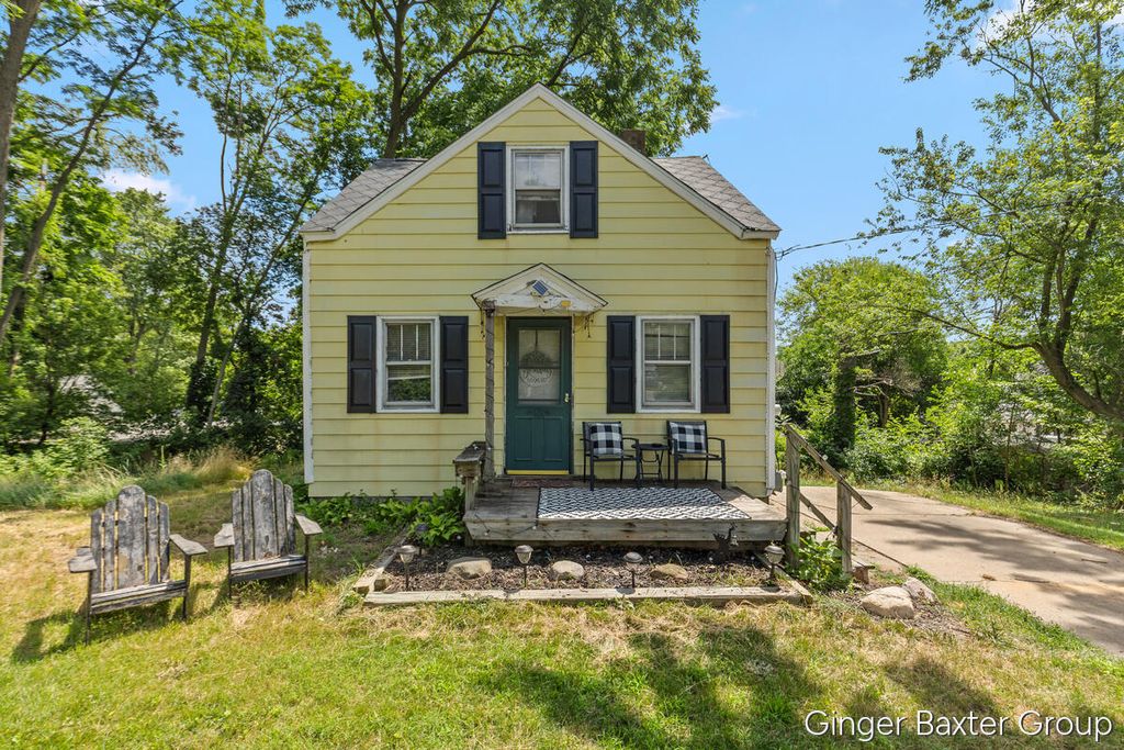 2600 Day Avenue Nw, Walker city