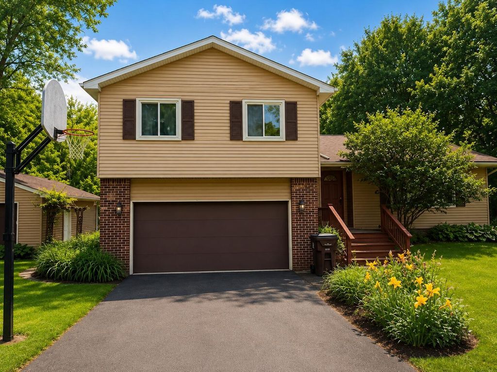 5555 Mccue Road, Delhi charter township