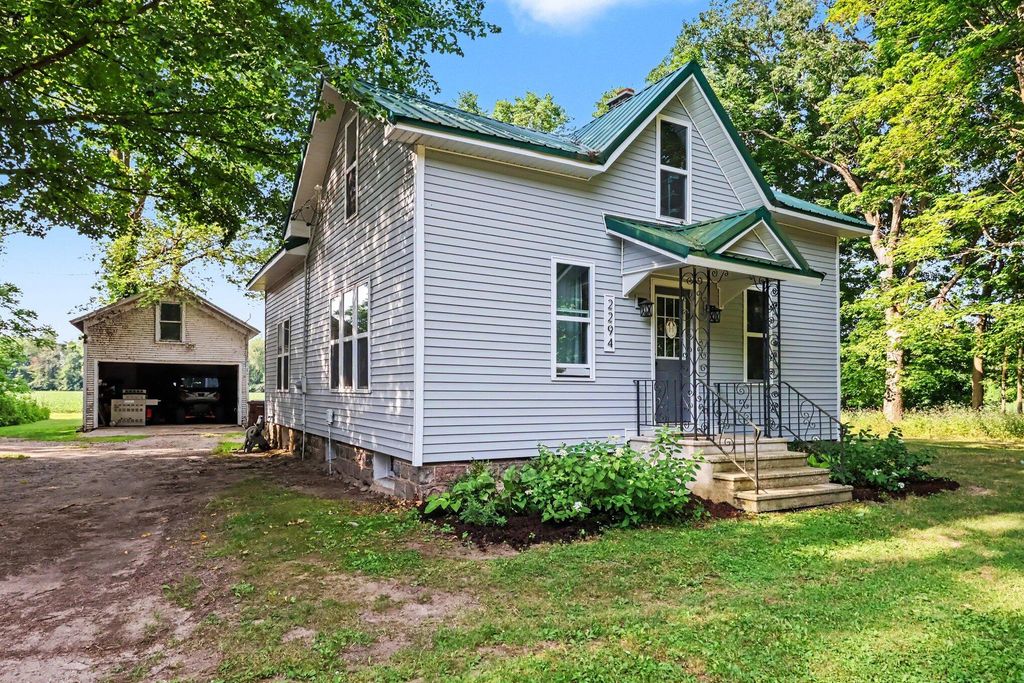 2294 Nashville Road, Hastings charter township