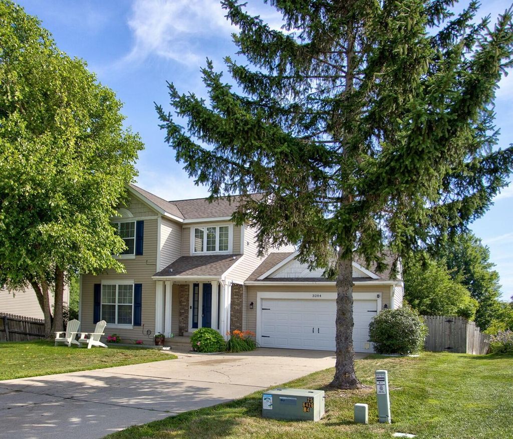 3284 Crystal Valley Court, Holland charter township