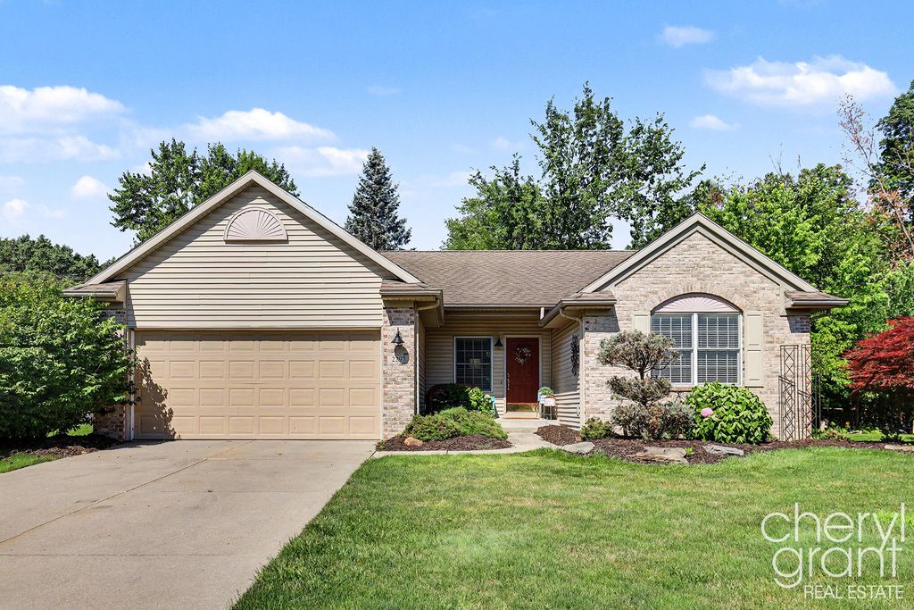 2297 Christine Court Se, Cascade charter township