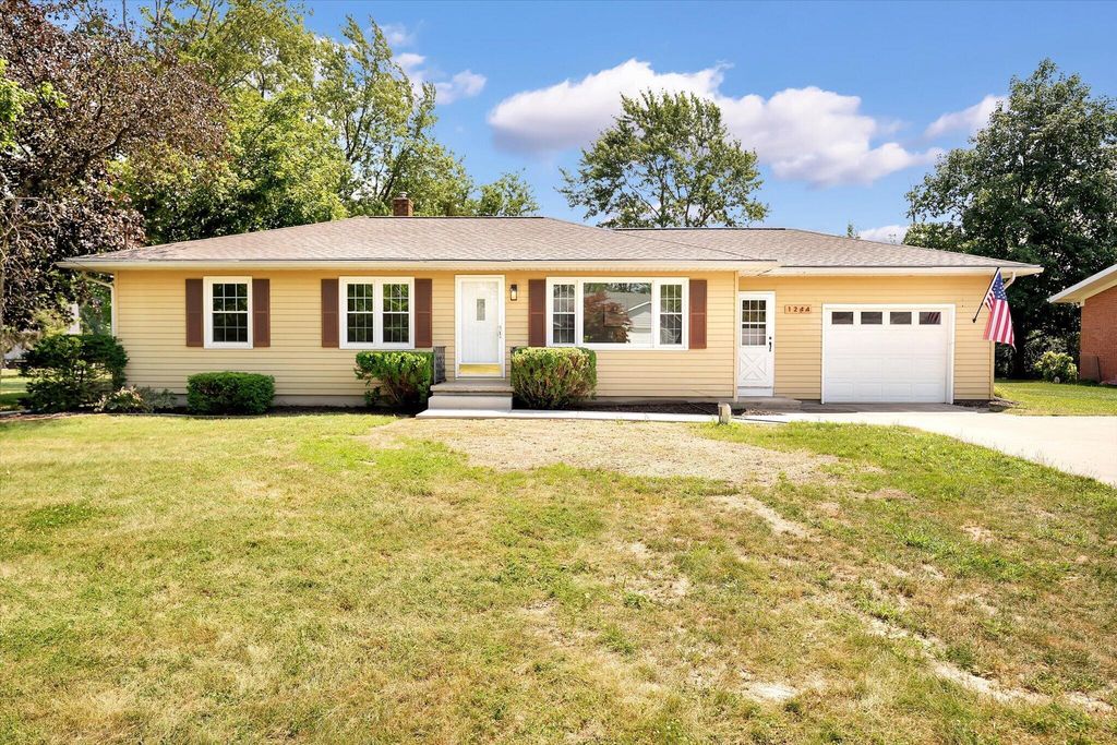 1244 Hillcrest Drive, Dorr township