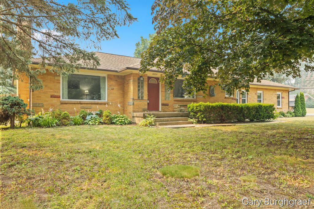 3026 Burton Street Se, Grand Rapids city