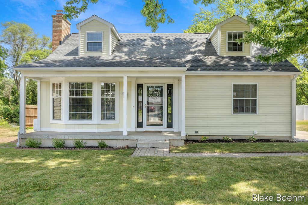 118 Lauderdale Avenue Ne, Grand Rapids charter township
