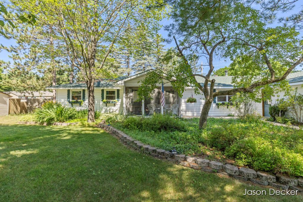 6322 Atkinson Road, Grayling charter township