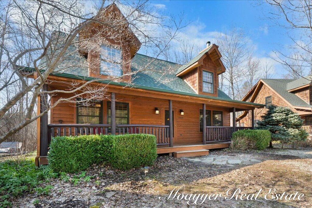 6459 Lilypad Lane, Saugatuck township