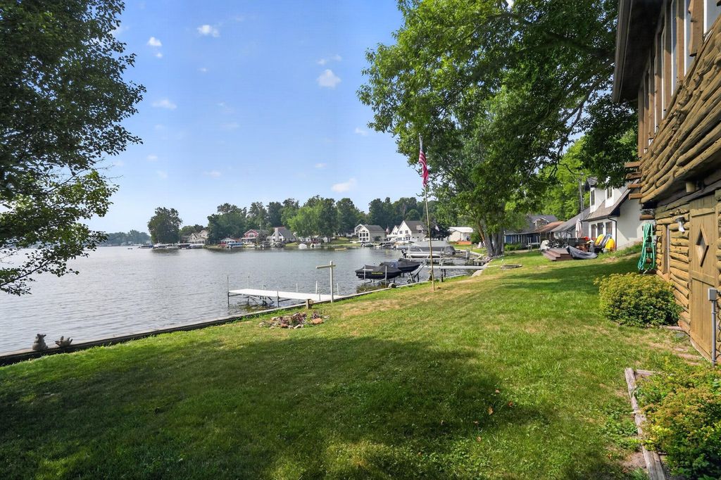 6695 Paradise Park Drive, Boston township