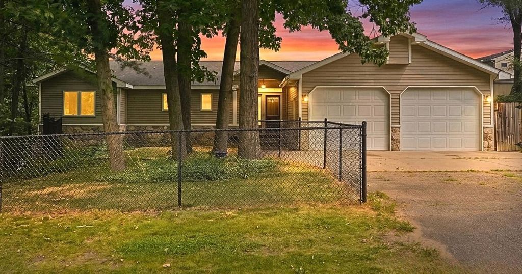4864 Westshire Drive Nw, Comstock Park