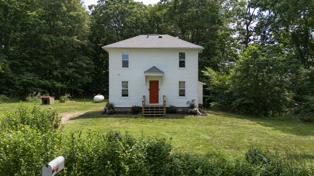 631 N Douglas Avenue, Three Rivers city