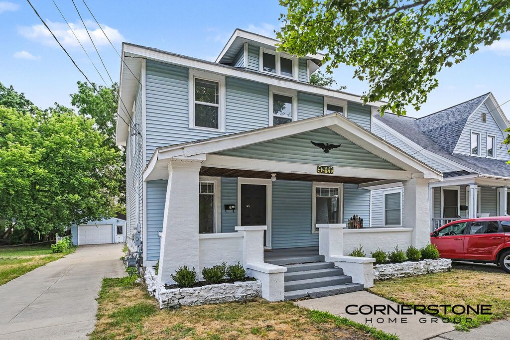 940 Chatham Street Nw, Grand Rapids