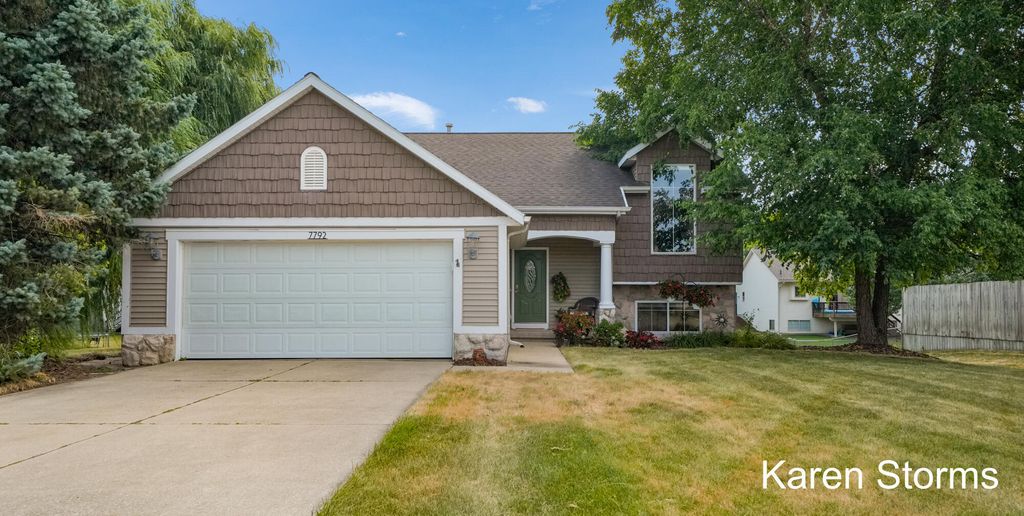 7792 Westside Drive, Hudsonville city
